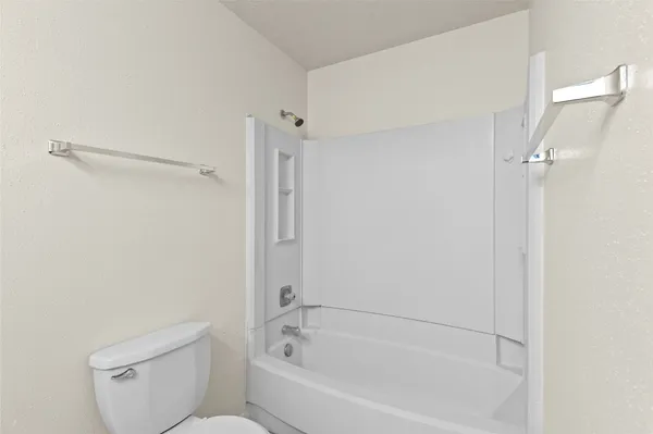 $1,450 | 10025 Spring Pl Drive, Houston, TX 77070