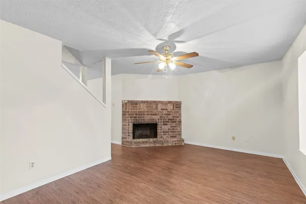 $1,450 | 10025 Spring Pl Drive, Houston, TX 77070