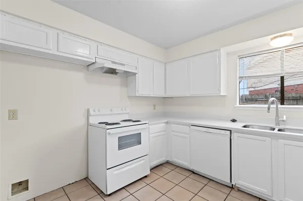 $1,450 | 10025 Spring Pl Drive, Houston, TX 77070