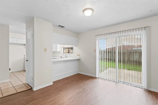 $1,450 | 10025 Spring Pl Drive, Houston, TX 77070