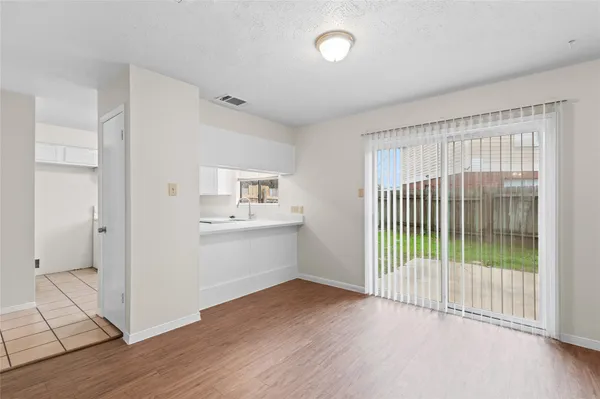 $1,450 | 10025 Spring Pl Drive, Houston, TX 77070