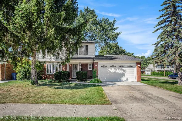 $300,000 | 31263 Shaw Drive, Warren, MI 48093