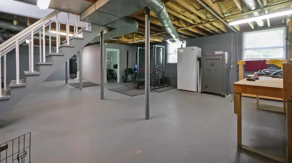 $304,900 | 111 Clebourne Avenue, Chickamauga, GA 30707