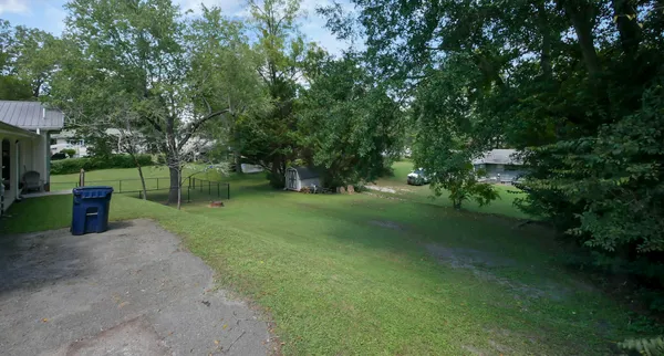 $304,900 | 111 Clebourne Avenue, Chickamauga, GA 30707