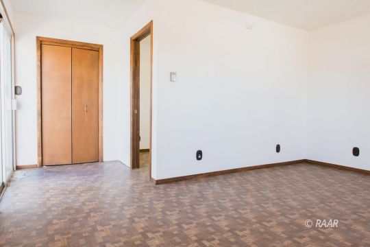 316 West Howell Avenue Ridgecrest, CA 93555 - Photo 25 of 31 an empty room with closet