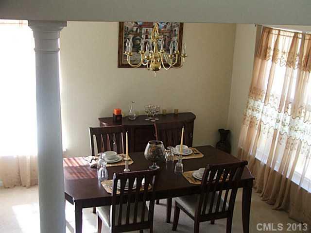 10941 Stone Trail Road Charlotte, NC 28213 - Photo 5 of 16 Gallery Image 5
