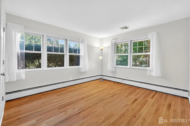 $799,000 | 7 Sunset Avenue, Matawan, NJ 07747