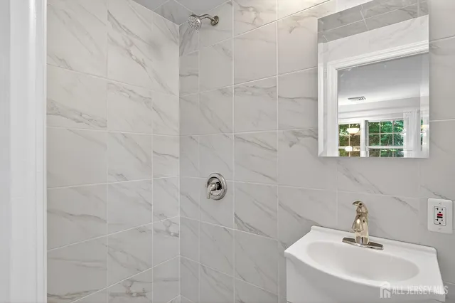 $799,000 | 7 Sunset Avenue, Matawan, NJ 07747