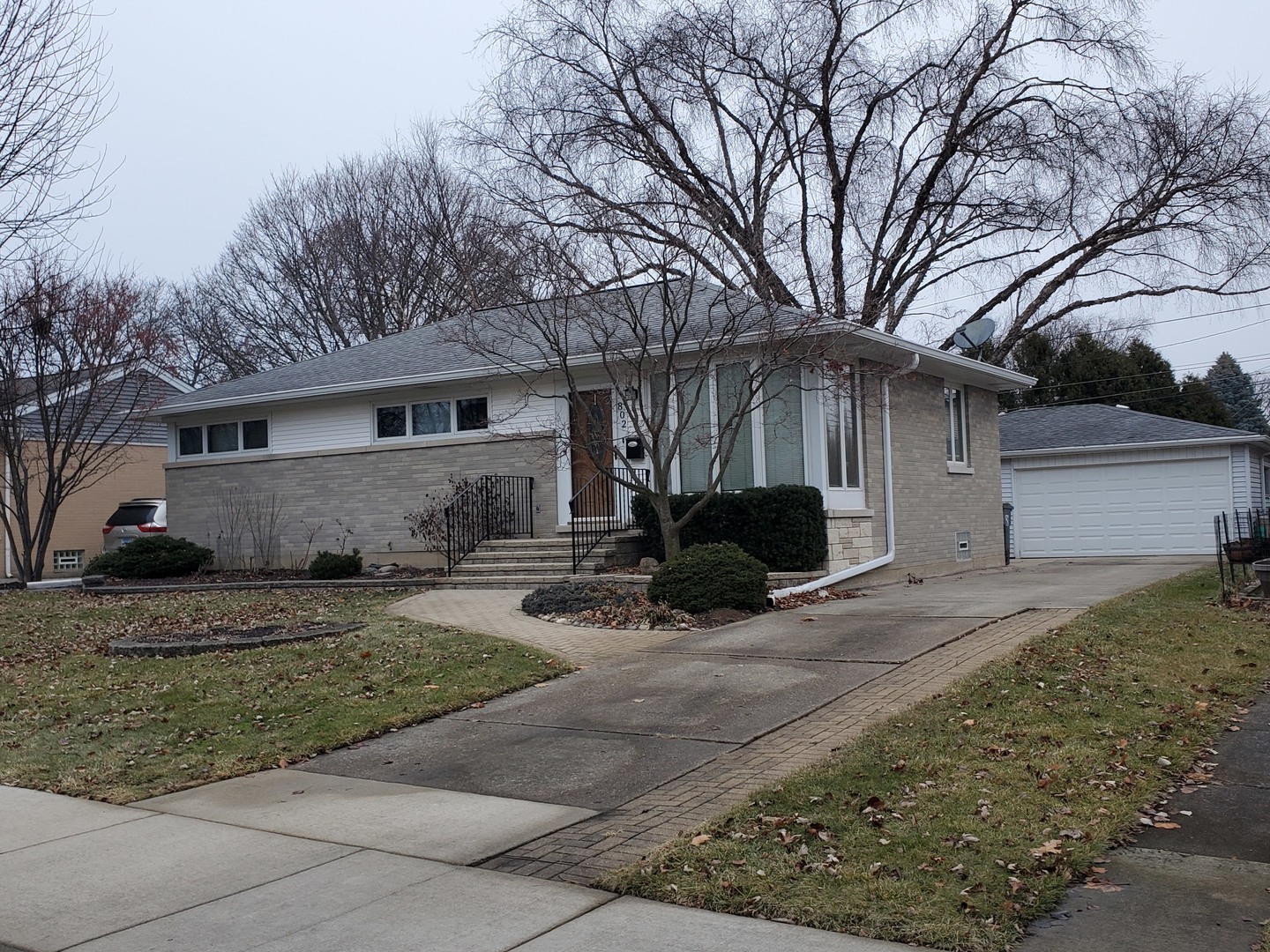 802 West Busse Avenue Mount Prospect, IL 60056 - Photo 2 of 9 a view of a house with a patio