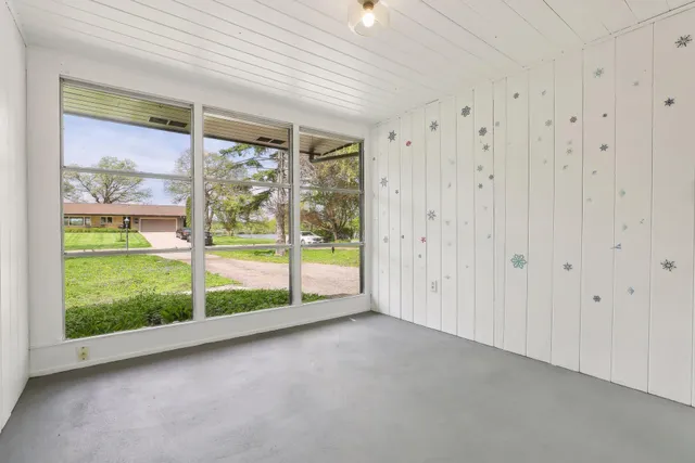 $2,210 | 4513 Laguna Drive, Edina, MN 55435