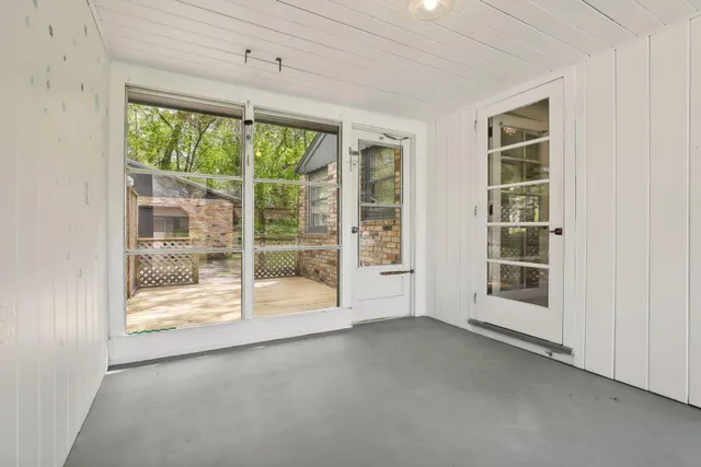 $2,210 | 4513 Laguna Drive, Edina, MN 55435