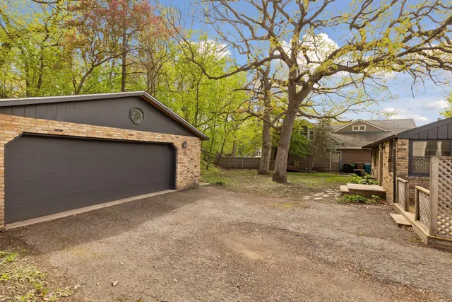 $2,210 | 4513 Laguna Drive, Edina, MN 55435