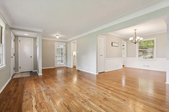 $2,210 | 4513 Laguna Drive, Edina, MN 55435