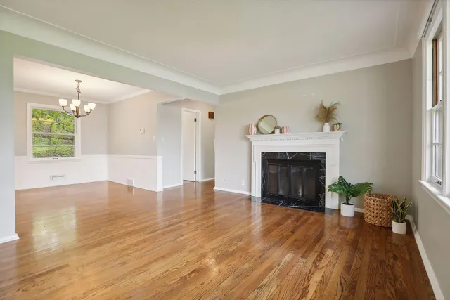 $2,210 | 4513 Laguna Drive, Edina, MN 55435