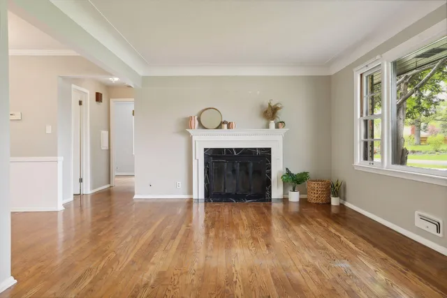 $2,210 | 4513 Laguna Drive, Edina, MN 55435