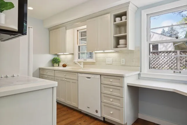 $2,210 | 4513 Laguna Drive, Edina, MN 55435