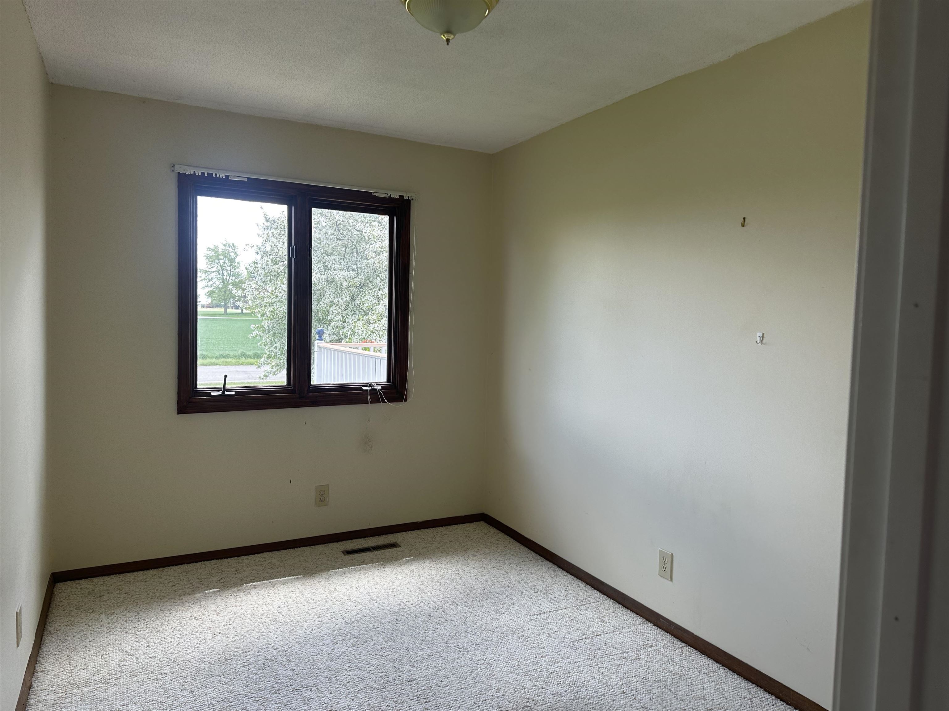 1023 East Coggins Road Pinconning, MI 48650 - Photo 7 of 12 Gallery Image 7