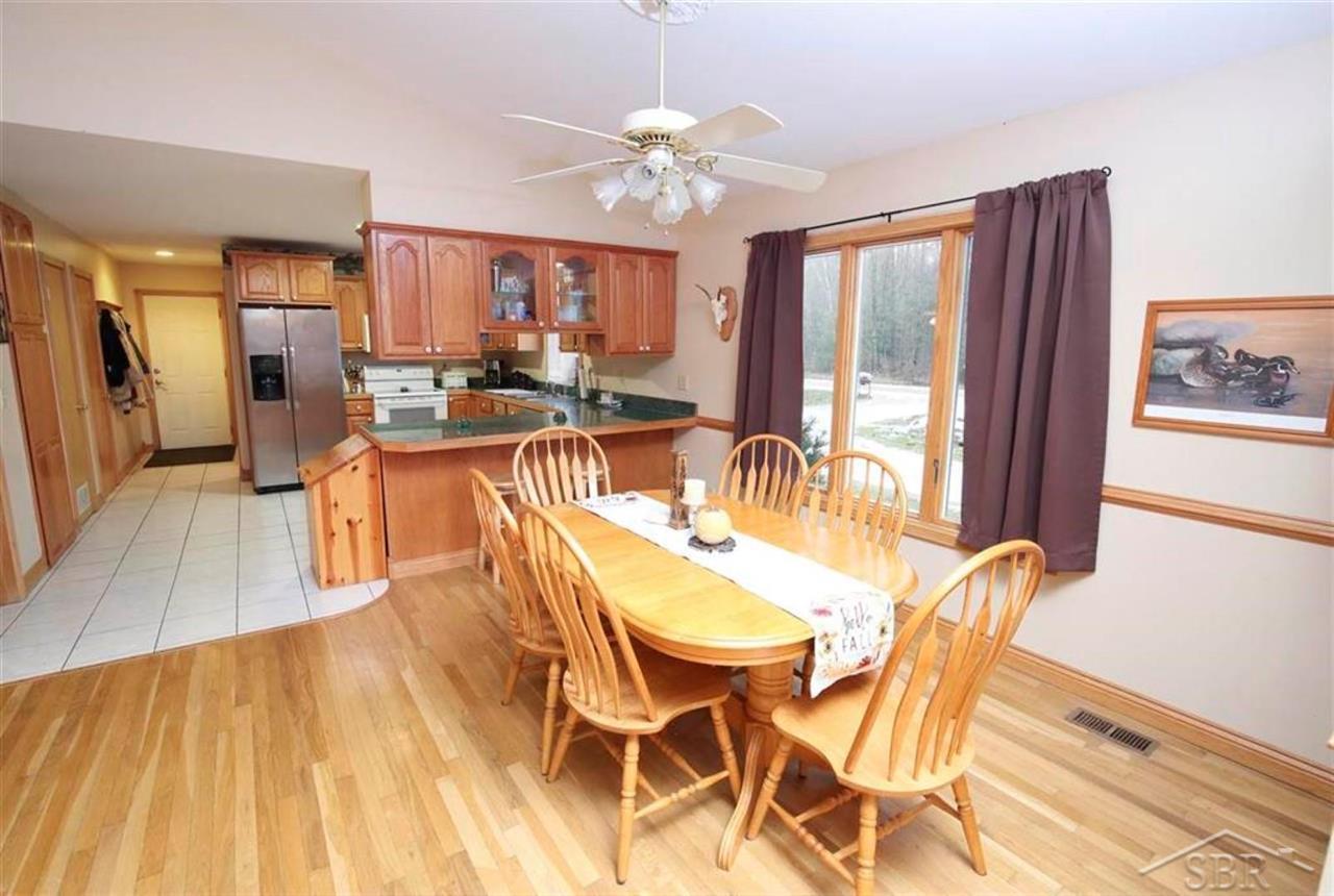 1787 Long Road Beaverton, MI 48612 - Photo 10 of 35