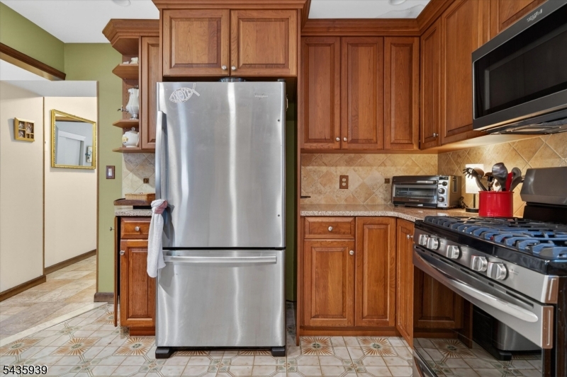 11 Rocky Point Road West Milford, NJ 07421 - Photo 17 of 47