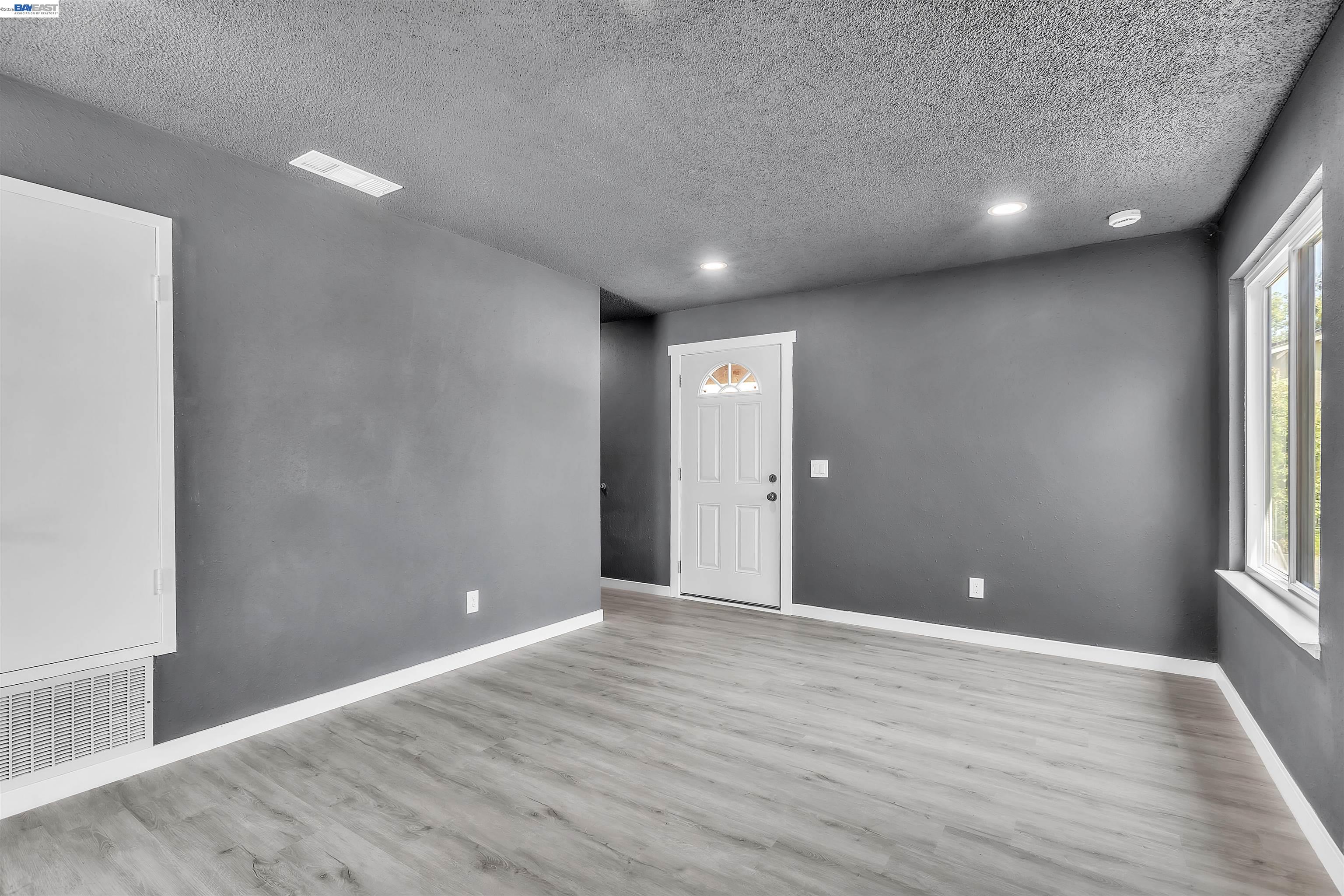 883 Inverness Court Fairfield, CA 94533 - Photo 4 of 28