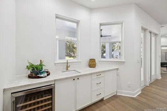 $2,500,000 | 207 Box Oak, Shavano Park, TX 78230