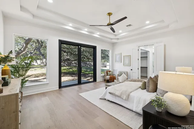 $2,500,000 | 207 Box Oak, Shavano Park, TX 78230