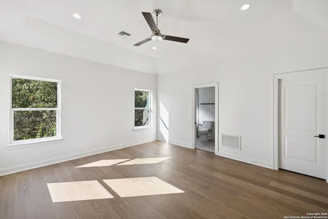 $2,500,000 | 207 Box Oak, Shavano Park, TX 78230