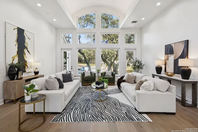 $2,500,000 | 207 Box Oak, Shavano Park, TX 78230