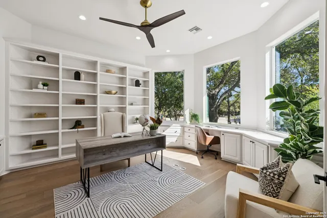 $2,500,000 | 207 Box Oak, Shavano Park, TX 78230