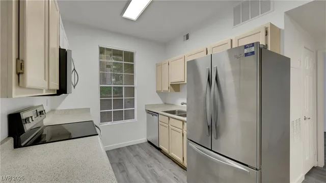 $198,000 | 231 West Horizon Ridge Parkway, Unit 814, Henderson, NV 89012