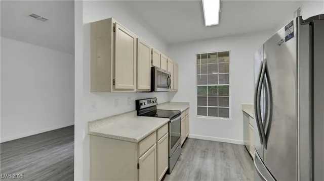 $198,000 | 231 West Horizon Ridge Parkway, Unit 814, Henderson, NV 89012