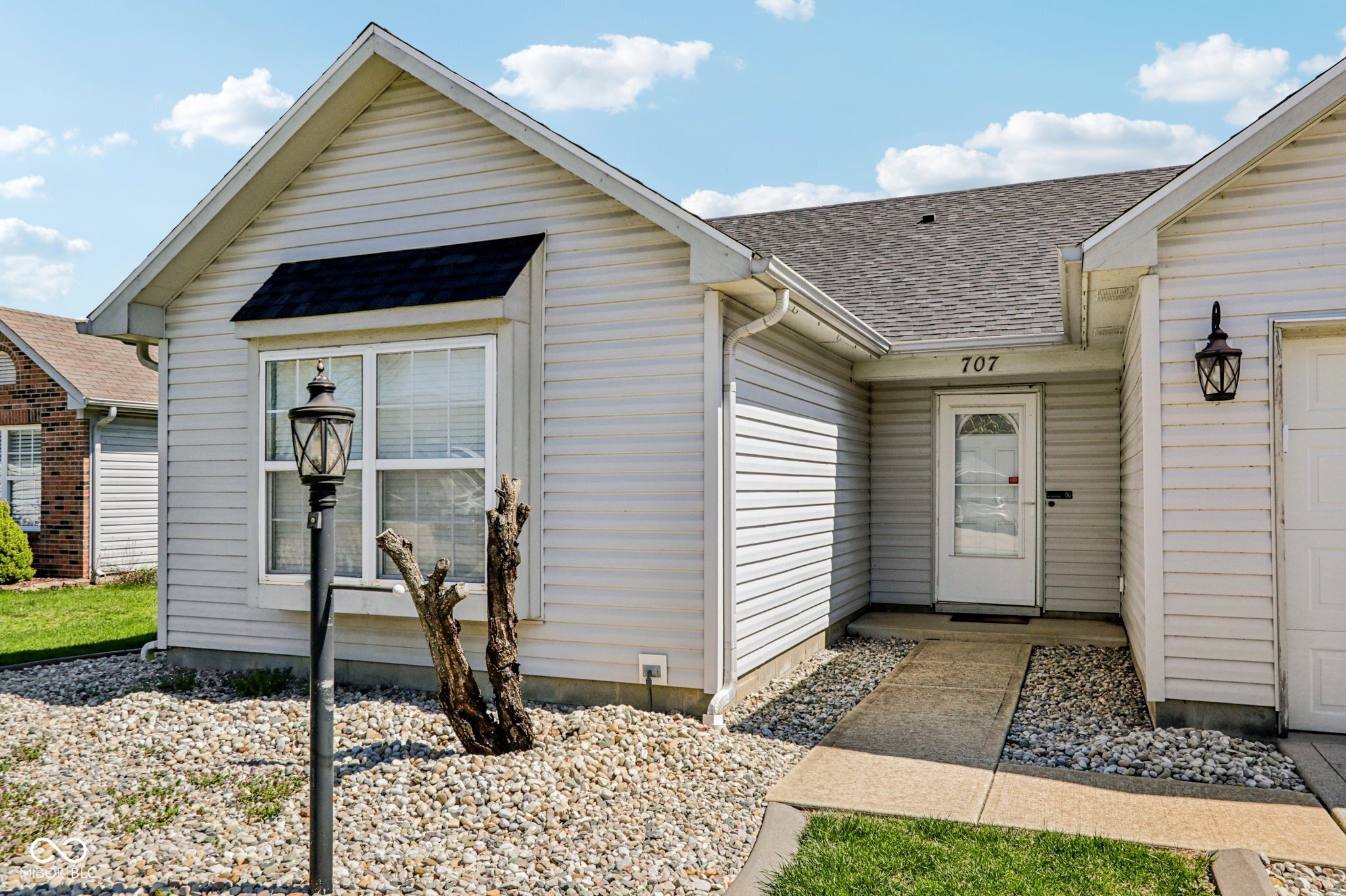 707 Springwater Road Kokomo, IN 46902 - Photo 4 of 37