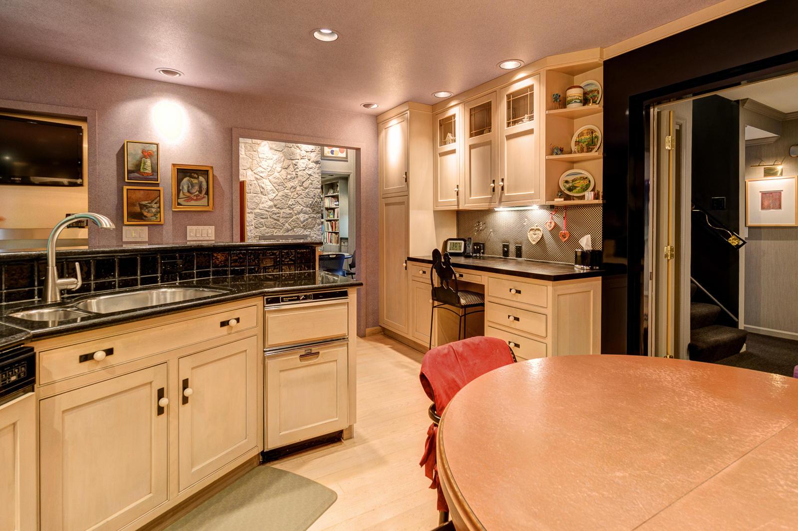 1109 Ravine Ridge Drive Columbus, OH 43085 - Photo 21 of 52 Gallery Image 21