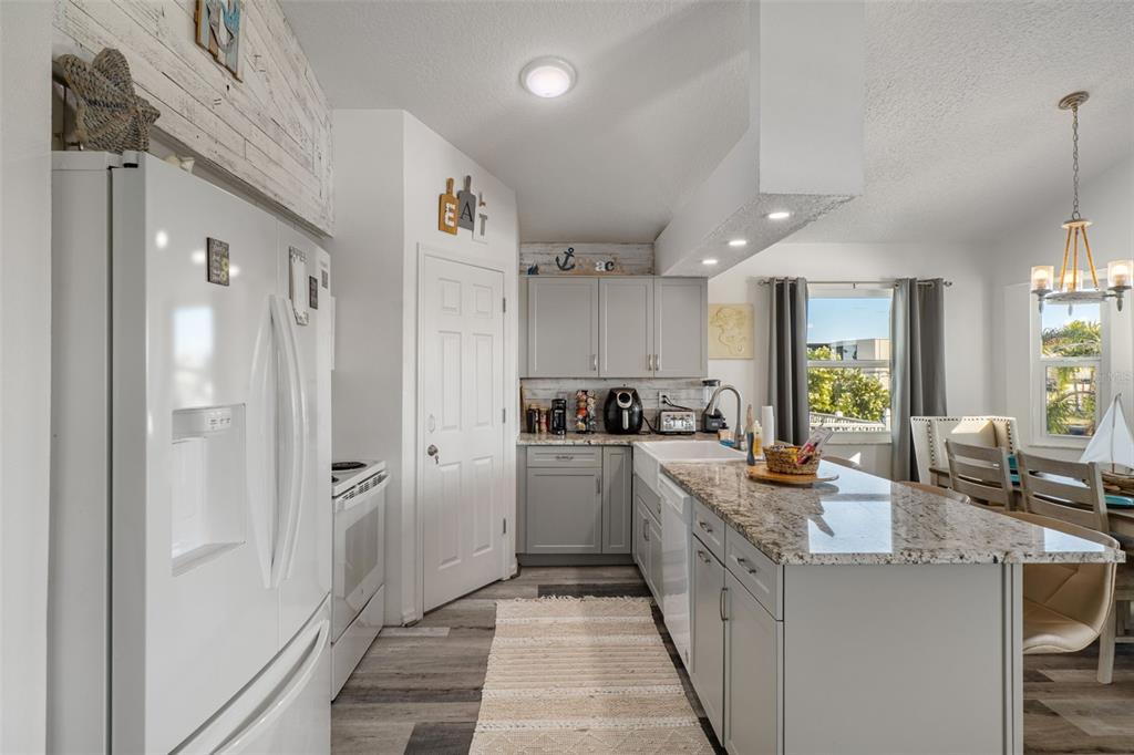 4046 Casa Court Hernando Beach, FL 34607 - Photo 14 of 58