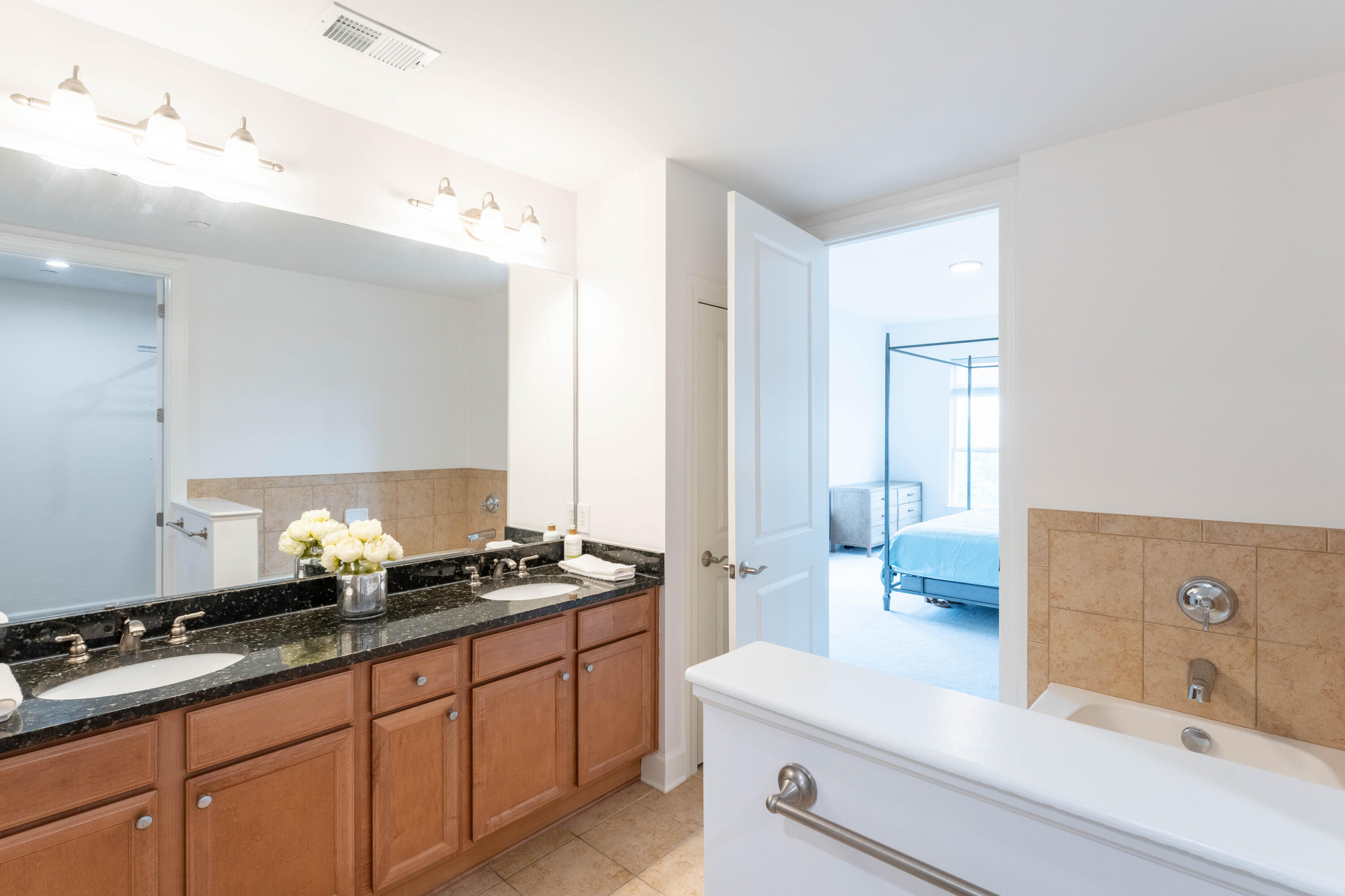145 Pier View Street, Unit 405 Charleston, SC 29492 - Photo 29 of 35 145PierViewSt405-KeenEyeMarketing-041