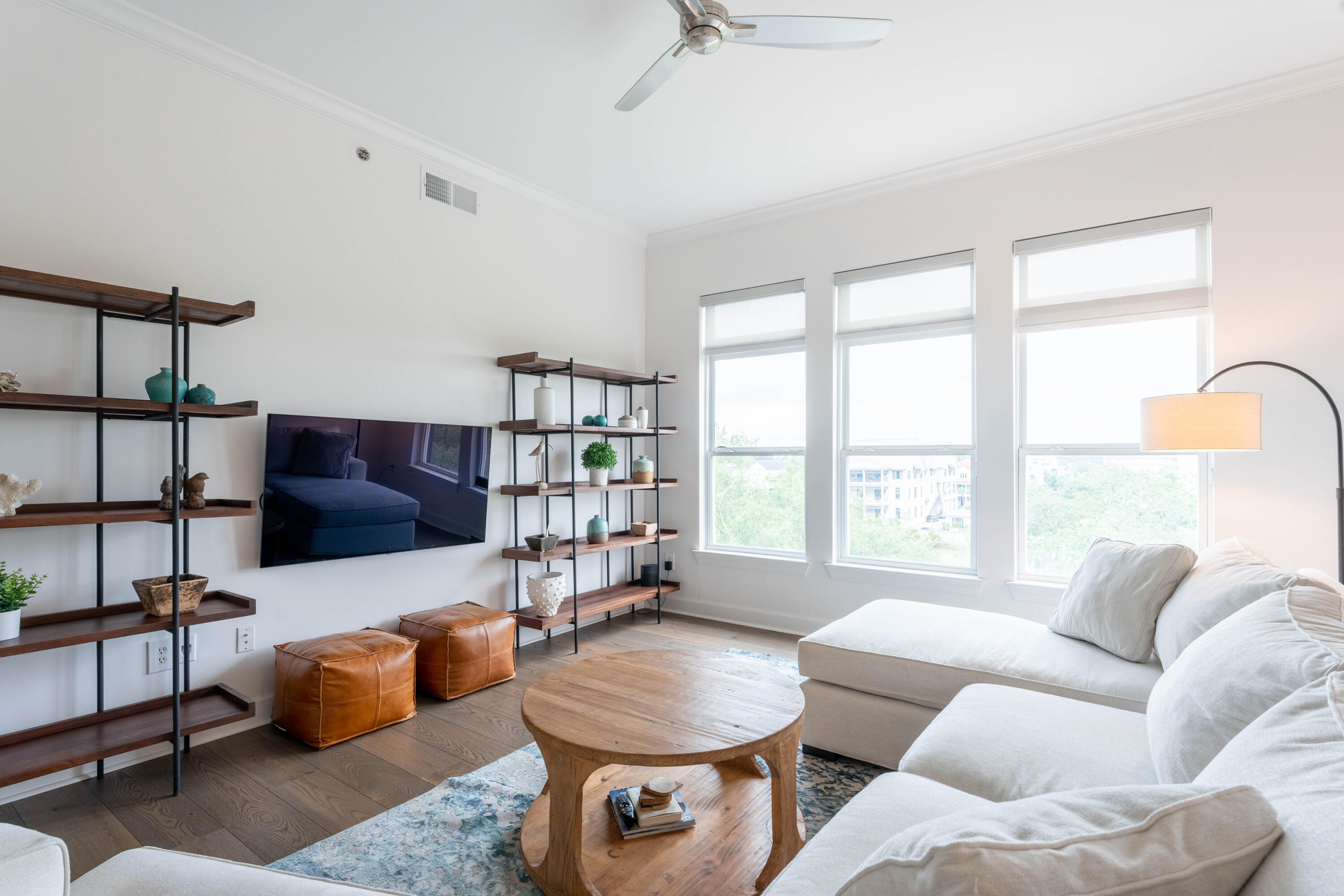 145 Pier View Street, Unit 405 Charleston, SC 29492 - Photo 7 of 35 145PierViewSt405-KeenEyeMarketing-029