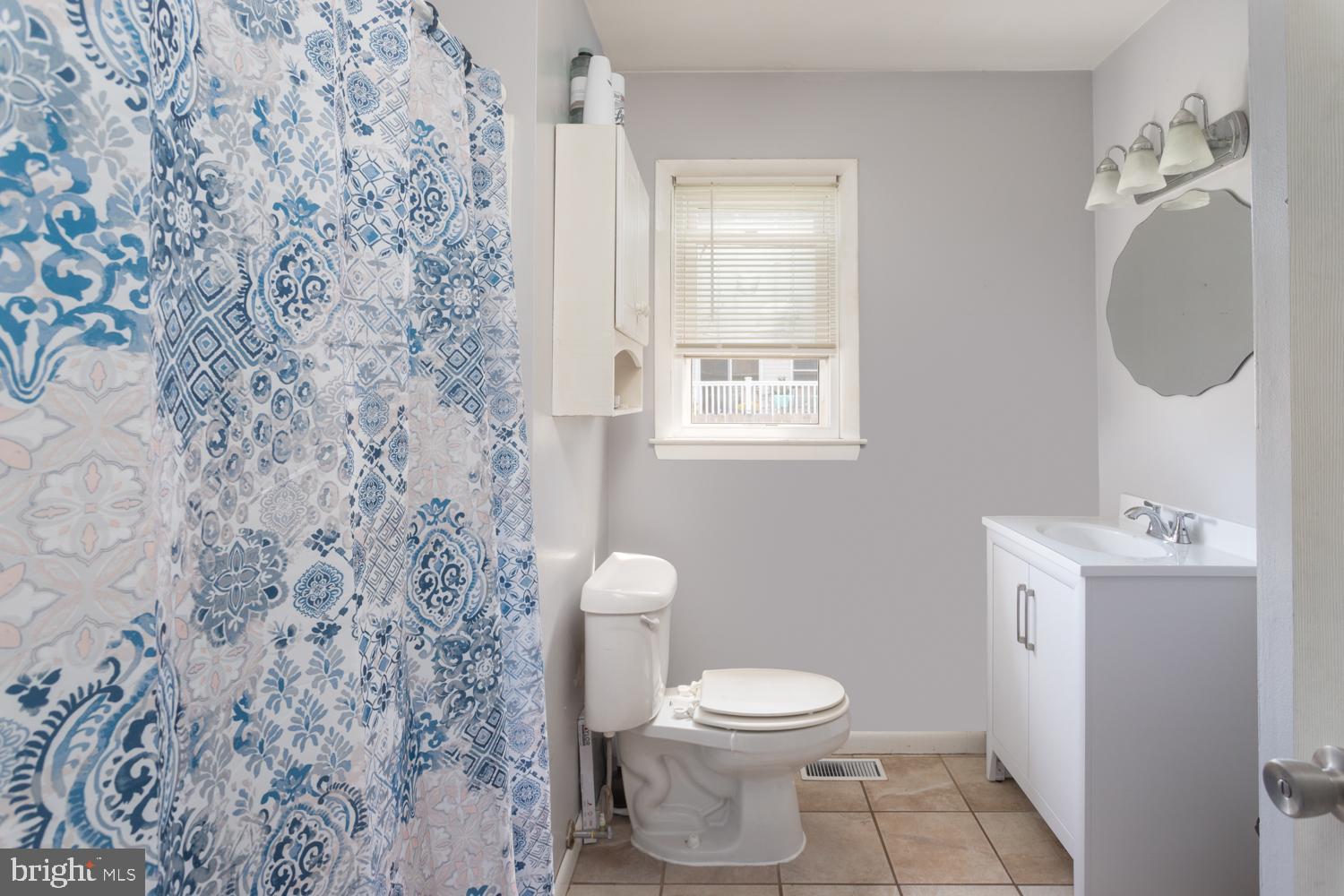 324 Harrison Street Riverside, NJ 08075 - Photo 19 of 27 Bathroom