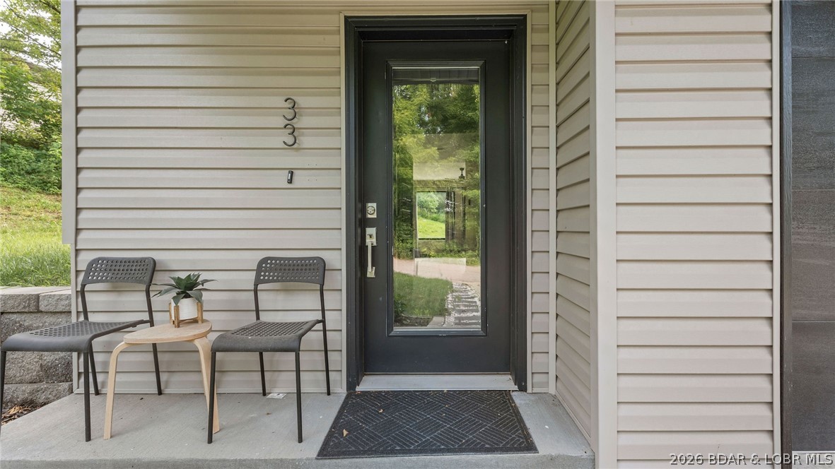 33 Hidden Cave Road Lake Ozark, MO 65049 - Photo 33 of 42 Front door