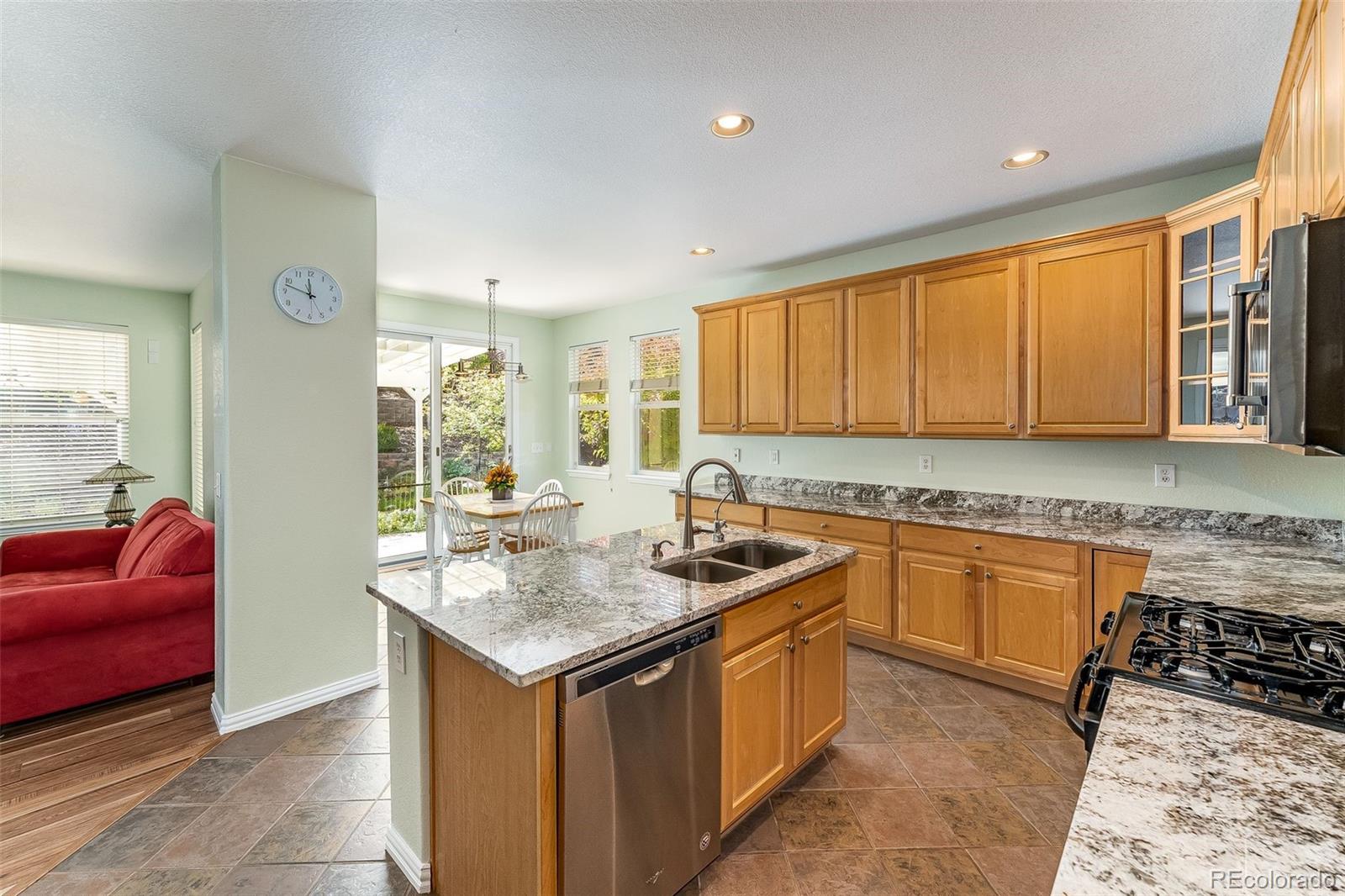10200 South Fairgate Way Highlands Ranch, CO 80126 - Photo 3 of 40 Gallery Image 3
