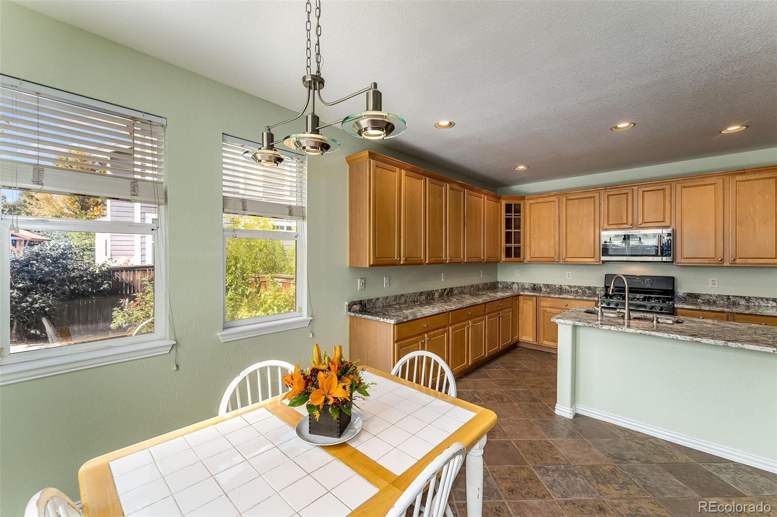 10200 South Fairgate Way Highlands Ranch, CO 80126 - Photo 5 of 40 Gallery Image 5