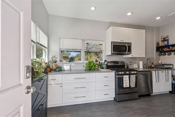$930,000 | 2517 3rd Avenue North, St. Petersburg, FL 33713
