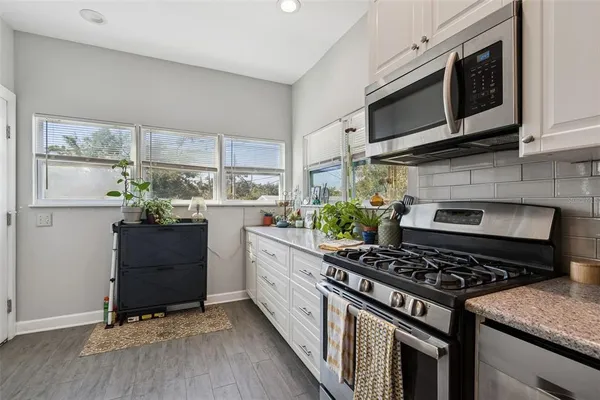 $930,000 | 2517 3rd Avenue North, St. Petersburg, FL 33713