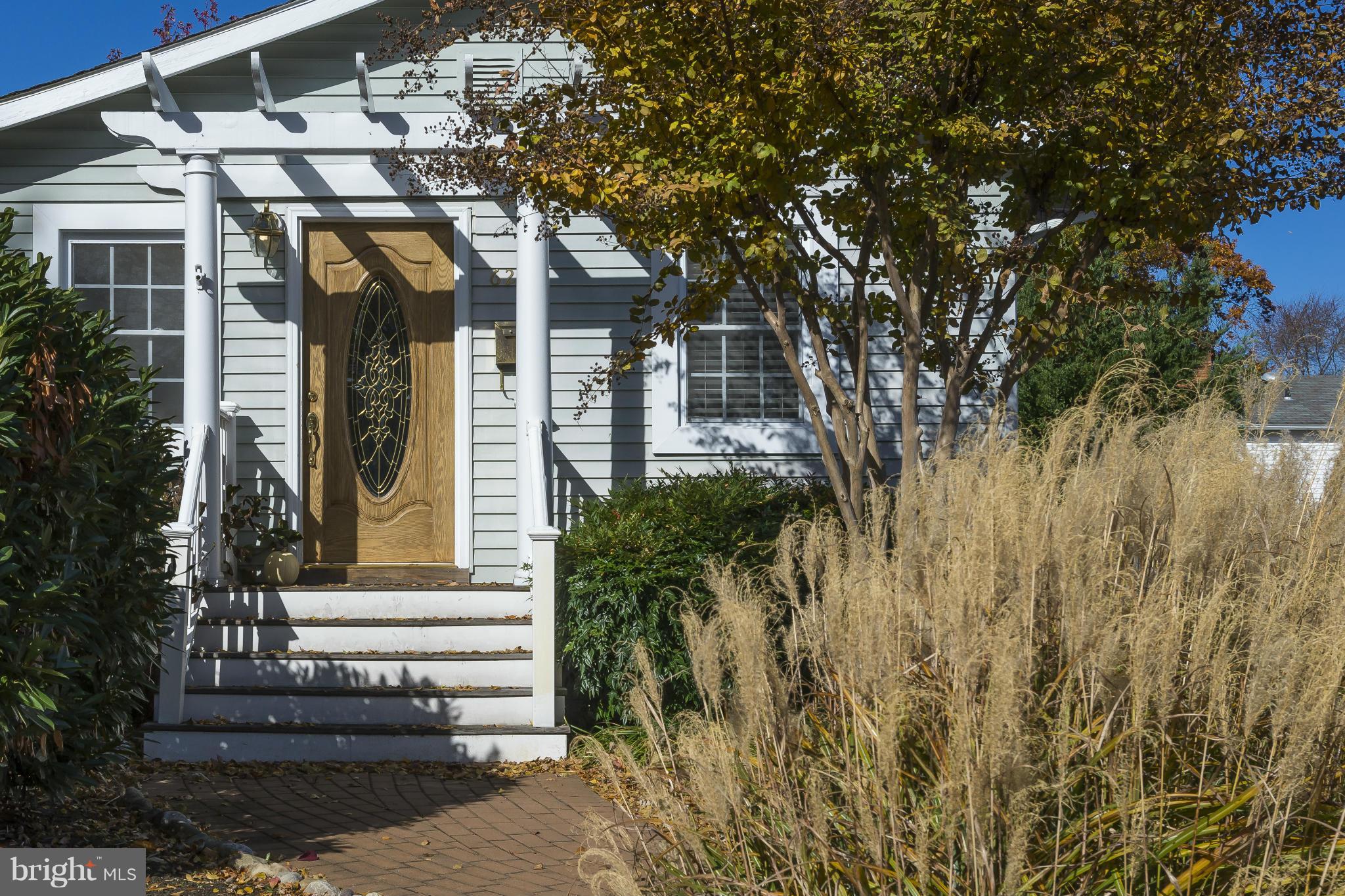 622 Darlington Road Edgewater, MD 21037 - Photo 5 of 23 FRONT ENTRANCE