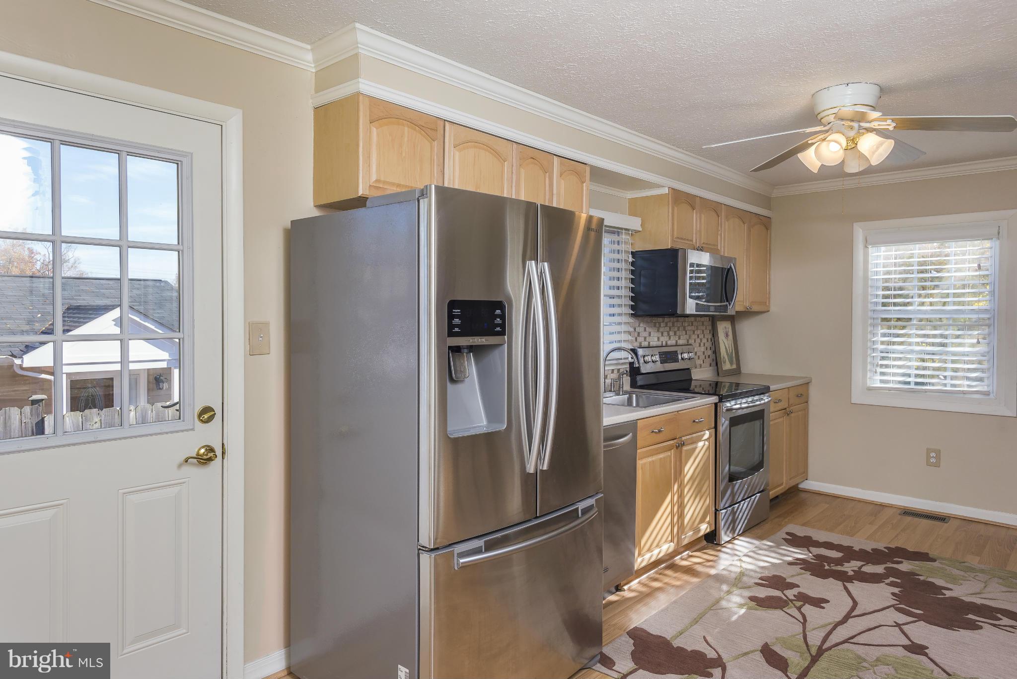 622 Darlington Road Edgewater, MD 21037 - Photo 10 of 23 KITCHEN