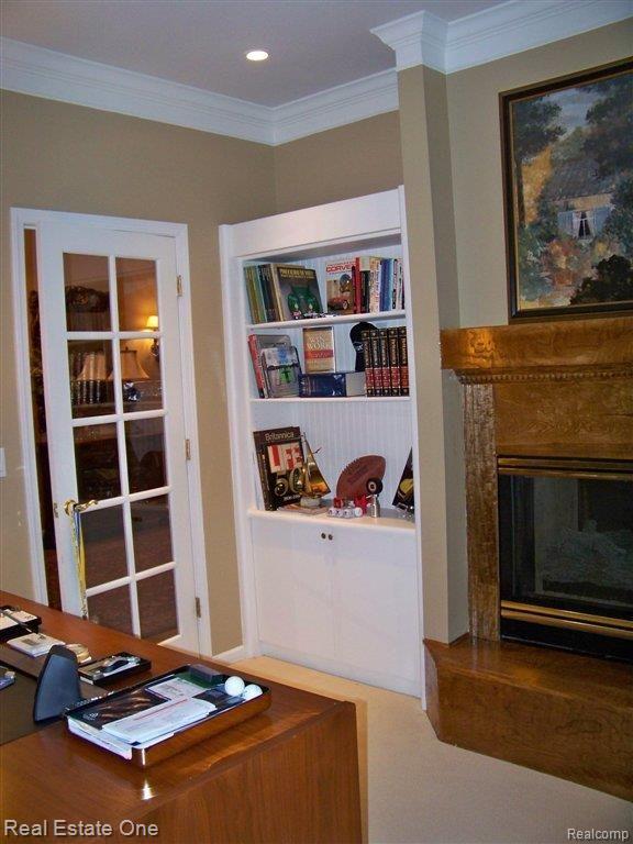 3641 Warwick Drive Rochester, MI 48309 - Photo 10 of 25 Library