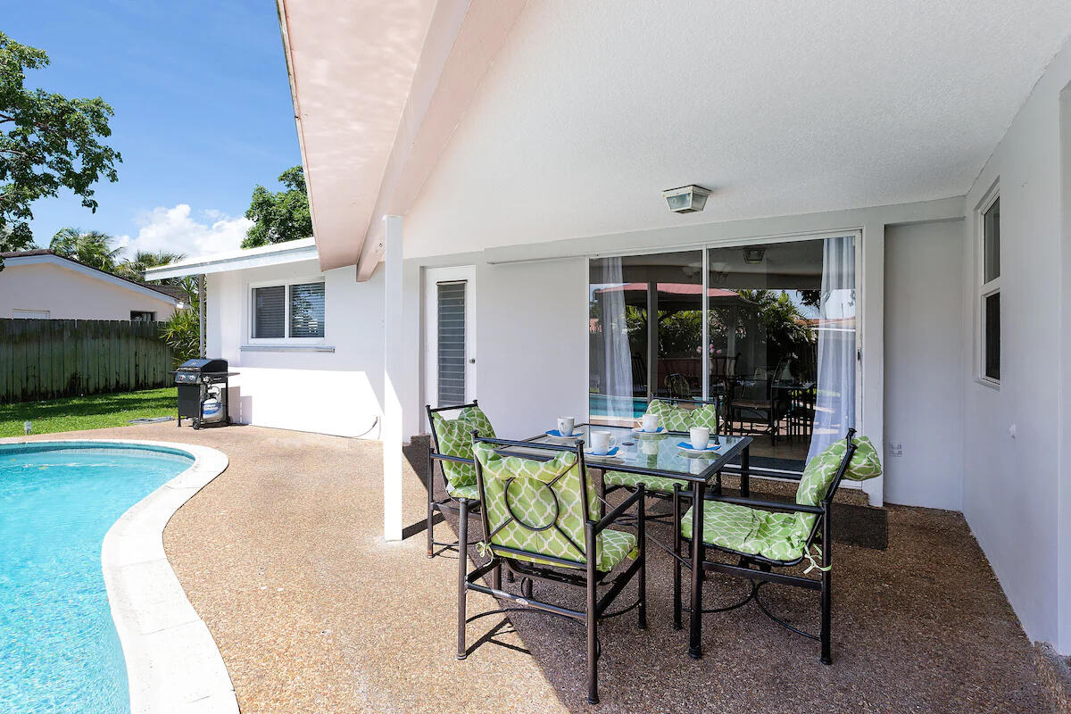 4348 Northwest 2nd Terrace Boca Raton, FL 33431 - Photo 25 of 35 6f5e53f2
