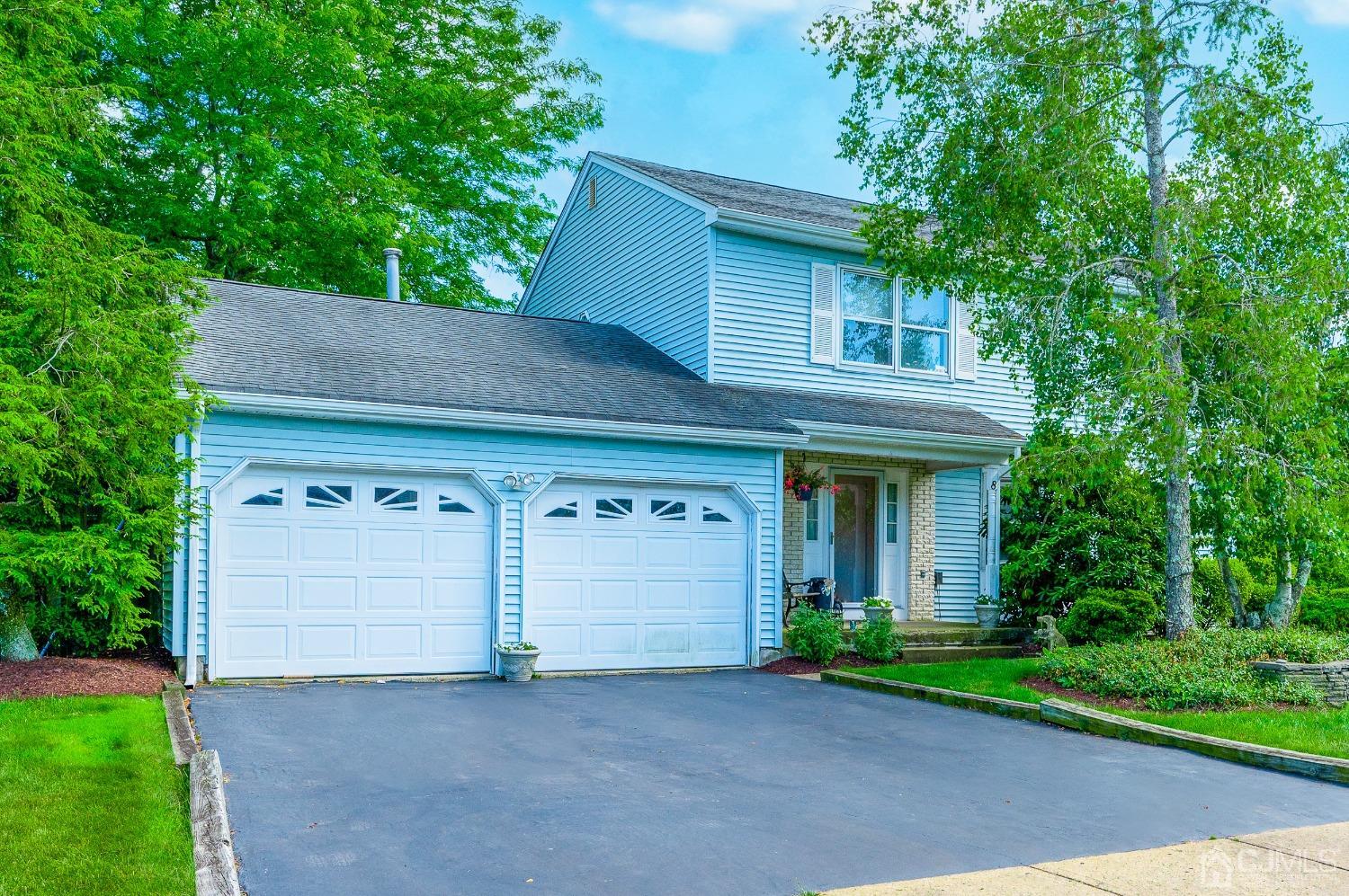 8 Kings Road Dayton, NJ 08810 - Photo 1 of 39 Gallery Image 1