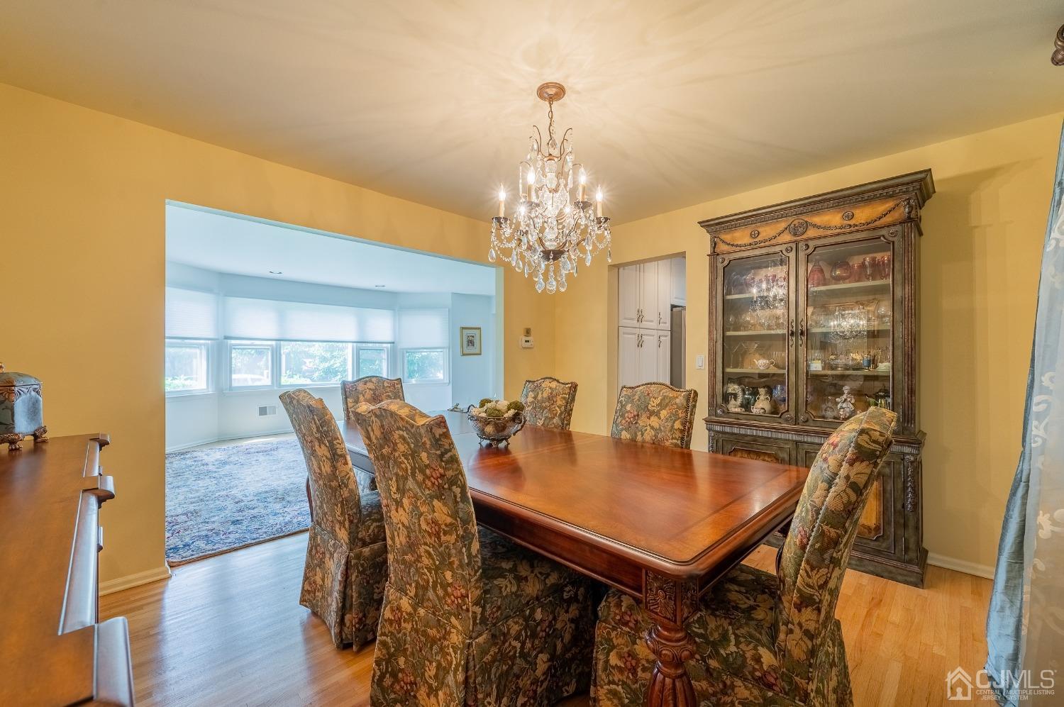 8 Kings Road Dayton, NJ 08810 - Photo 14 of 39 Gallery Image 14