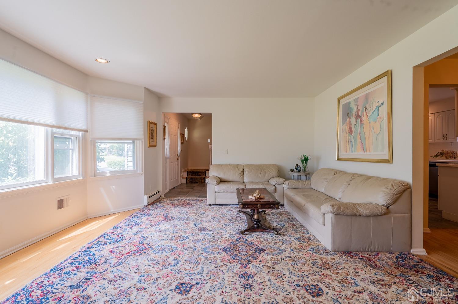 8 Kings Road Dayton, NJ 08810 - Photo 19 of 39 Gallery Image 19