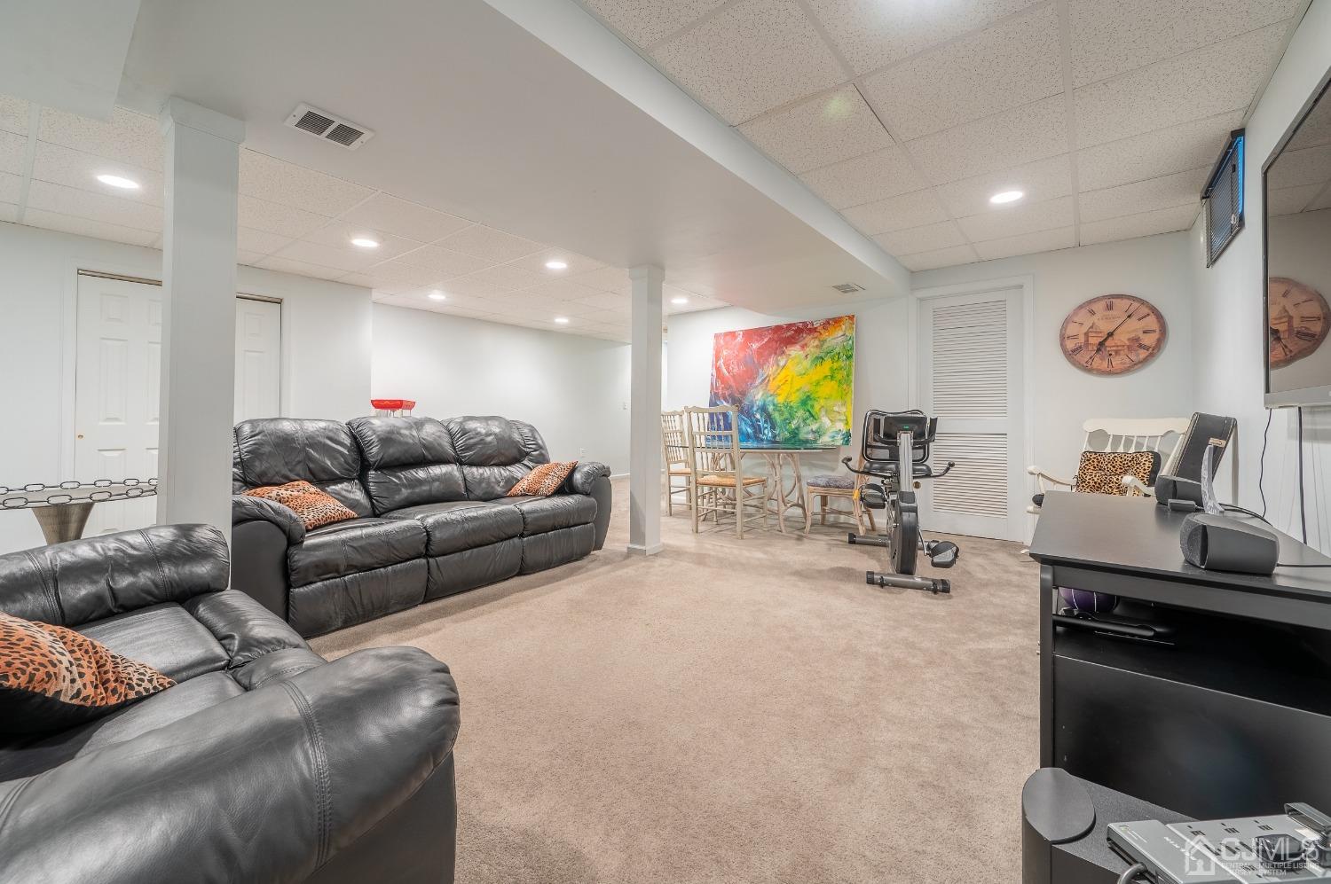 8 Kings Road Dayton, NJ 08810 - Photo 29 of 39 Gallery Image 29